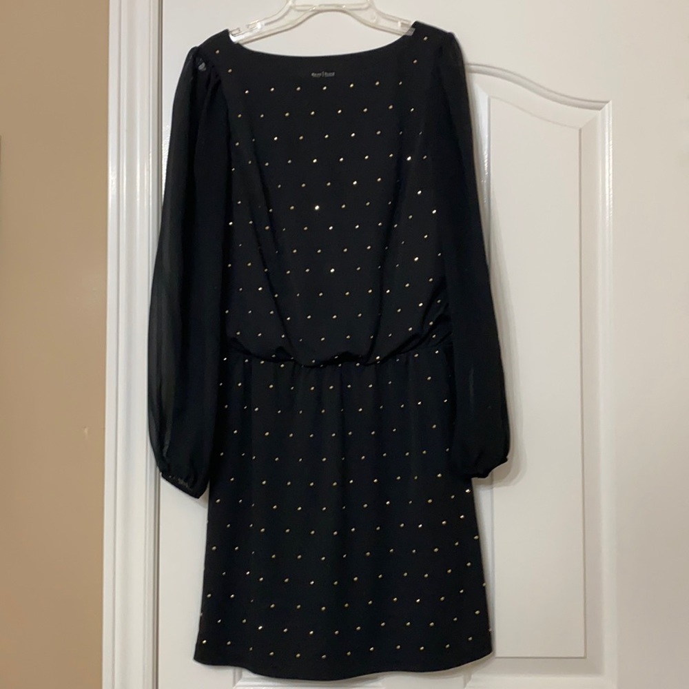 White House Black Market Black Mini (Size 2)